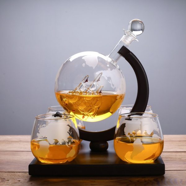 Creative Globe Decanter Set - Image 3